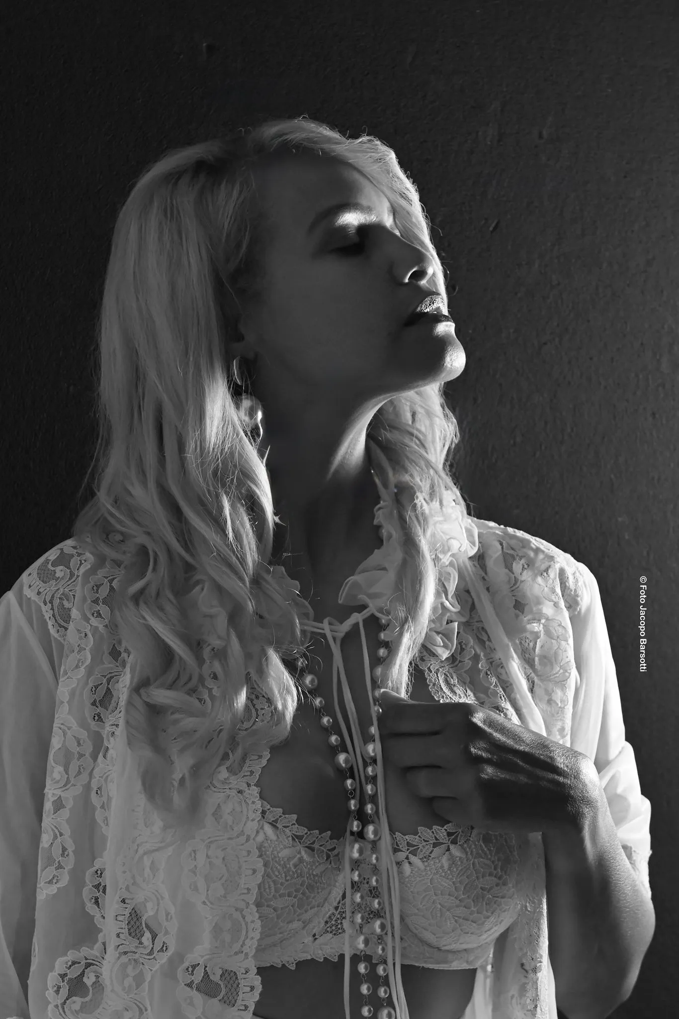 Shooting esclusivo Yenisey Models Milano — Modella professionista per brand