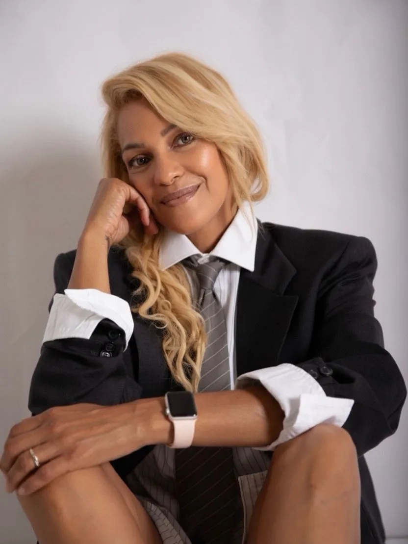 Campagna brand modella professionista Milano — Yenisey Models